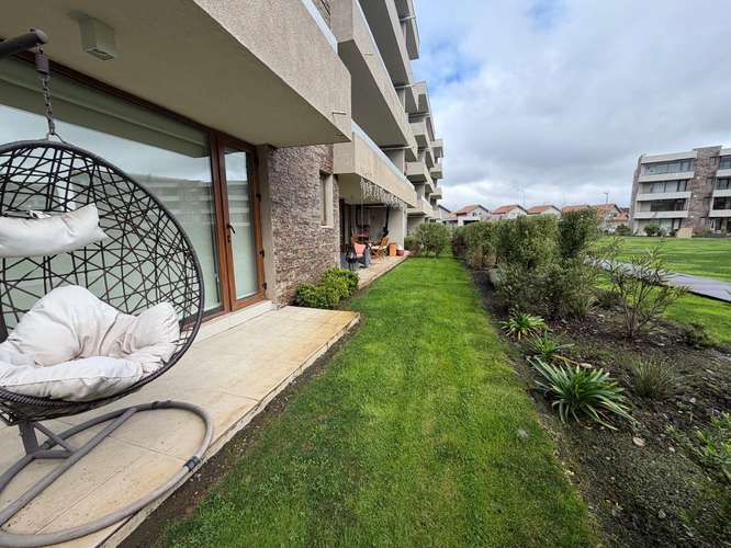 EN VENTA MODERNO DEPARTAMENTO EN EDIFICIO PEÑON ORIENTE