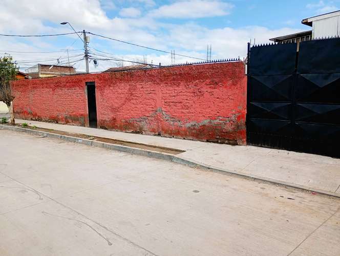 TERRENO DE 200 M2 EN CERRO NAVIA CON 2 ACCESOS