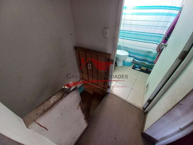CASA DE DOS PISOS CON 2 DORMITORIOS, 2 BAÑOS, LAMPA - Imagen 18