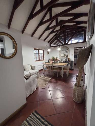VENTA DE CASA DE CAMPO CON PISCINA, QUINCHO Y 4 DORMITORIOS - Imagen 9
