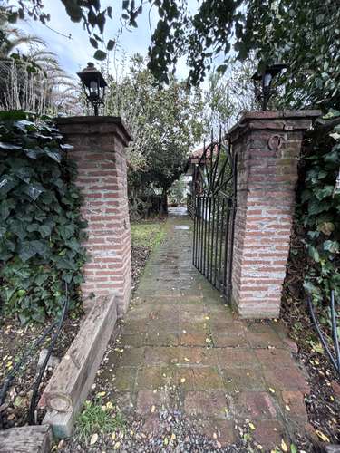 VENTA DE CASA DE CAMPO CON PISCINA, QUINCHO Y 4 DORMITORIOS - Imagen 2