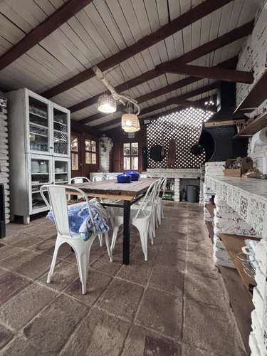 VENTA DE CASA DE CAMPO CON PISCINA, QUINCHO Y 4 DORMITORIOS - Imagen 28