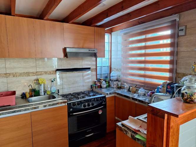 OFERTA SE VENDE CASA CON 2D3B1E AMPLIADA EN EL ROSAL MAIPÚ - Imagen 5