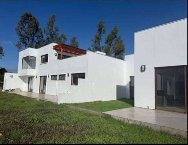 ESPECTACULAR PARCELA CON CASA MODERNA DE 5 D, 5 B EL MONTE - Imagen 3