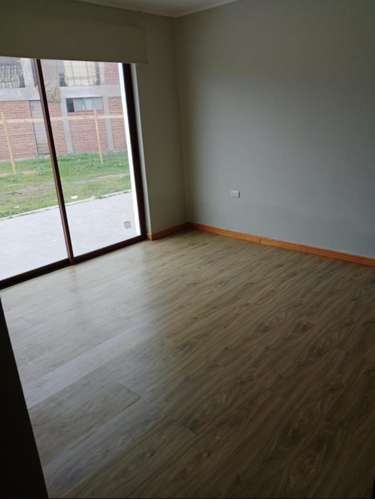 ESPECTACULAR PARCELA CON CASA MODERNA DE 5 D, 5 B EL MONTE - Imagen 12