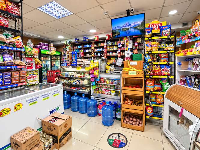BOTILLERÍA  MINIMARKET VENTA DERECHO A LLAVE - Imagen 9