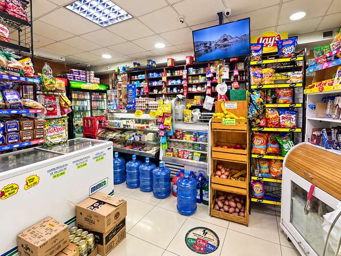 BOTILLERÍA  MINIMARKET VENTA DERECHO A LLAVE - Imagen 5