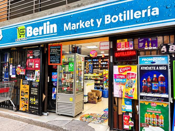 BOTILLERÍA  MINIMARKET VENTA DERECHO A LLAVE - Imagen 1