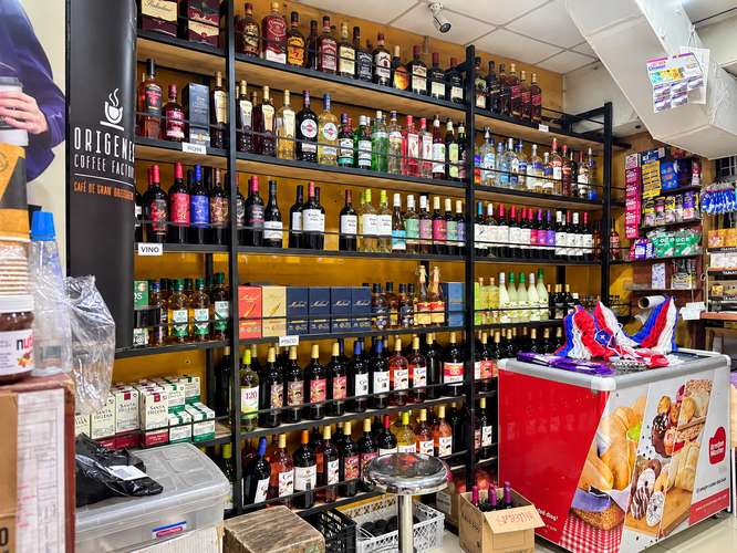 BOTILLERÍA  MINIMARKET VENTA DERECHO A LLAVE - Imagen 2