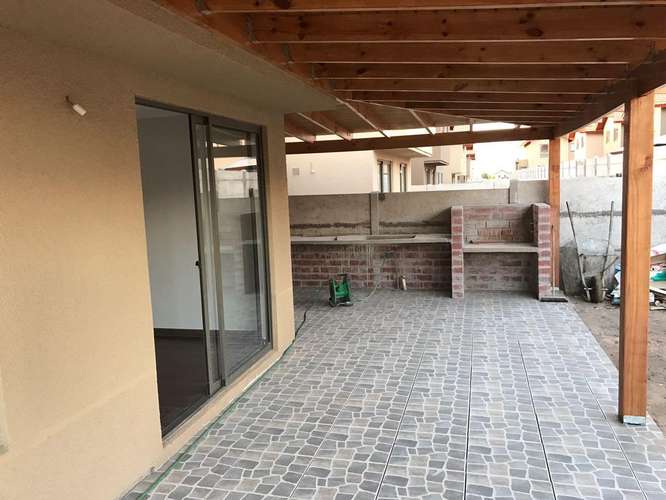 VENDE CASA DE ESQUINA EN AVDA LAS ROSAS MACHALI - Imagen 17
