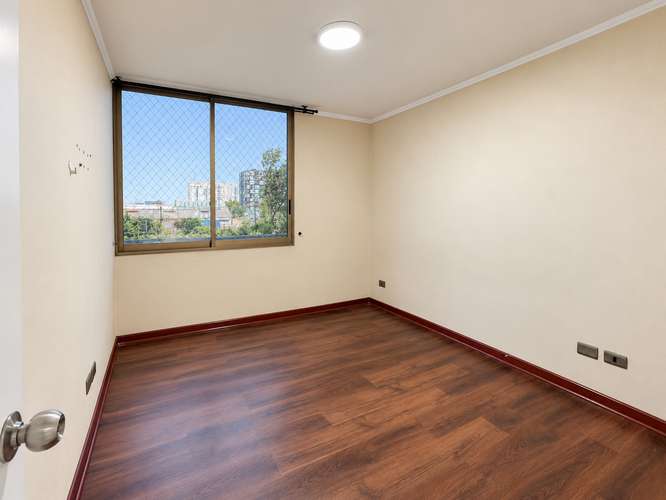 DEPARTAMENTO CON BALCÓN Y PISCINA - METRO LO VIAL - Imagen 12