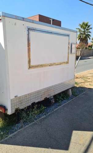 Food truk l