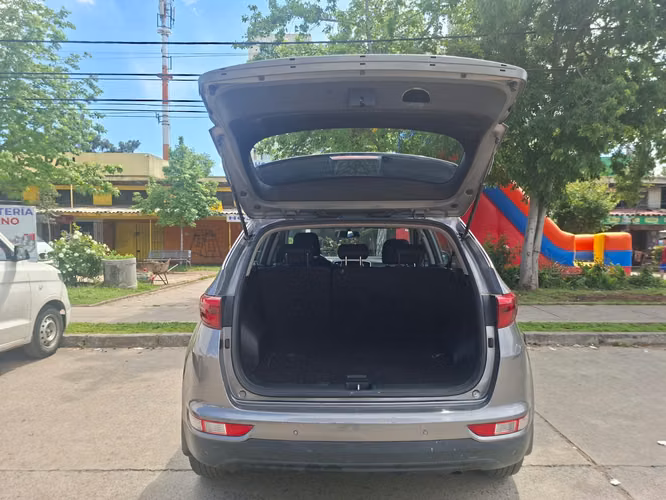 SE VENDE KIA SPORTAGE 2018 EN EXCELENTE ESTADO - Imagen 5