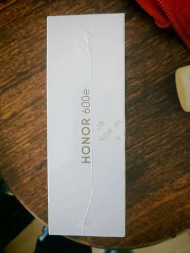 Honor 600e 5G 512GB nuevo conversable - Imagen 4