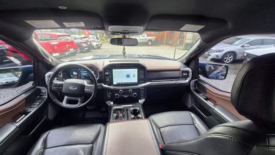 FORD  F150 LARIAT 2023 - Imagen 17