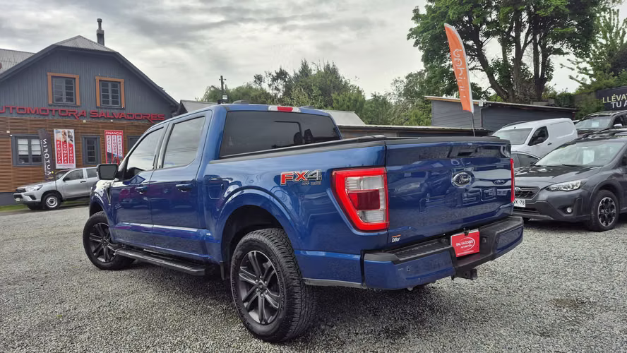 FORD  F150 LARIAT 2023 - Imagen 4