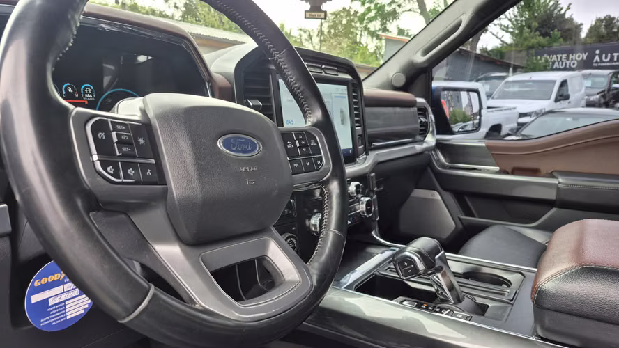 FORD  F150 LARIAT 2023 - Imagen 8