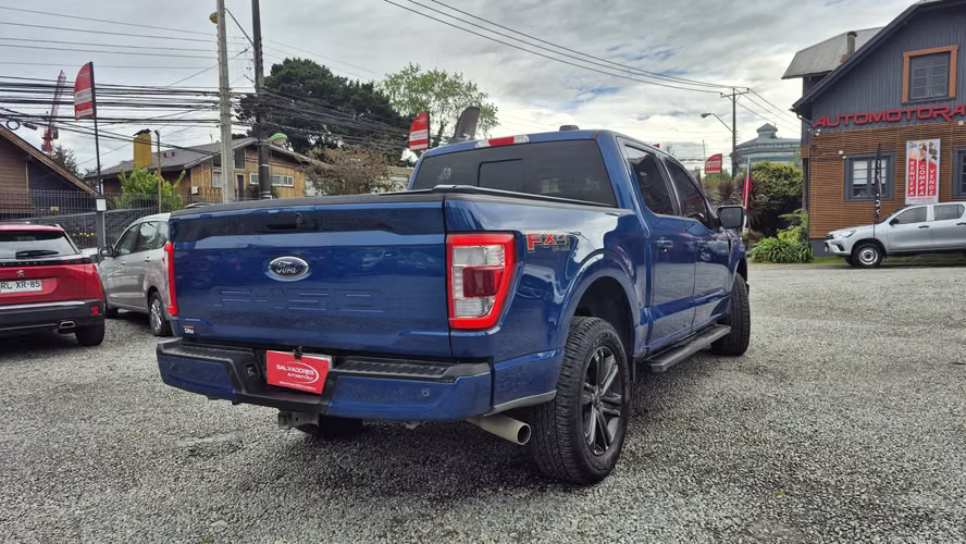 FORD  F150 LARIAT 2023 - Imagen 6