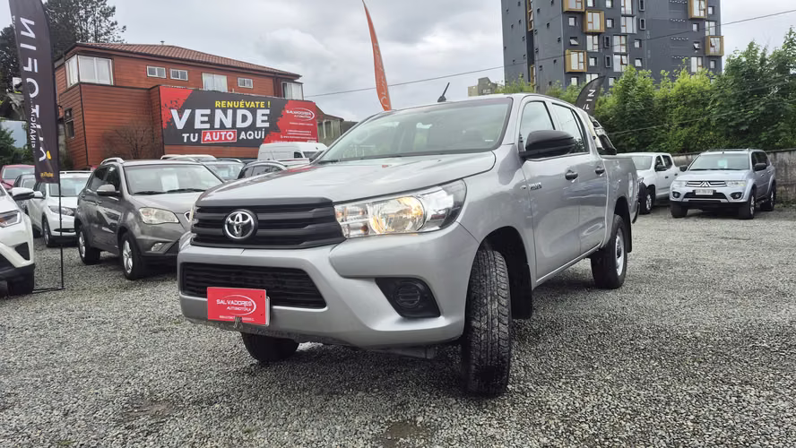 TOYOTA HILUX 2.4 4X4 2025