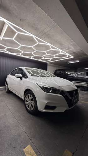 Nissan Versa SENSE 1,6 2021 - Imagen 3