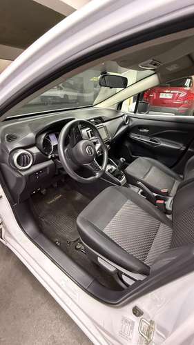 Nissan Versa SENSE 1,6 2021 - Imagen 13