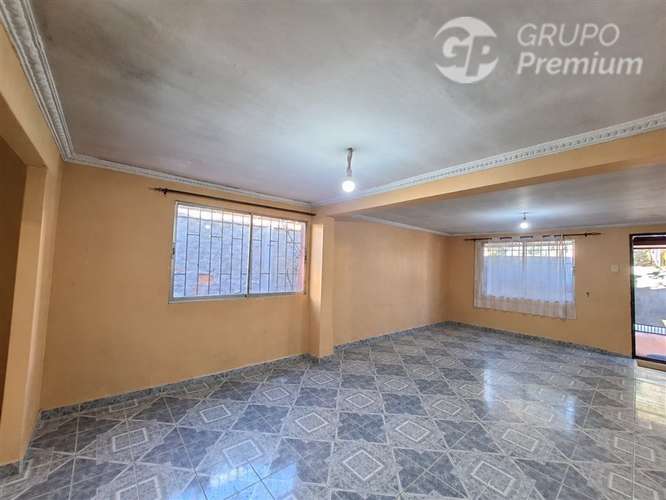 Casa en venta de 3 dorm. 2B 1E amplio terreno en El Bosque - Imagen 3