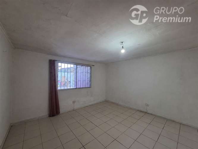 Casa en venta de 3 dorm. 2B 1E amplio terreno en El Bosque - Imagen 4