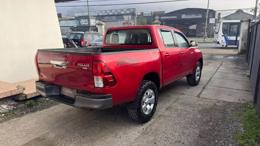 TOYOTA HILUX SR - Imagen 6