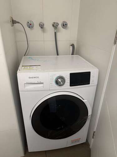 AMPLIO DEPARTAMENTO  DORMITORIO SUITE  ESTAC Y BOD - Imagen 11