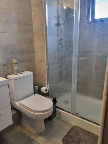 AMPLIO DEPARTAMENTO  DORMITORIO SUITE  ESTAC Y BOD - Imagen 10