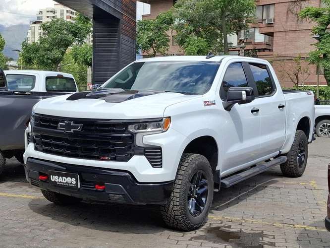 CHEVROLET SILVERADO 2026