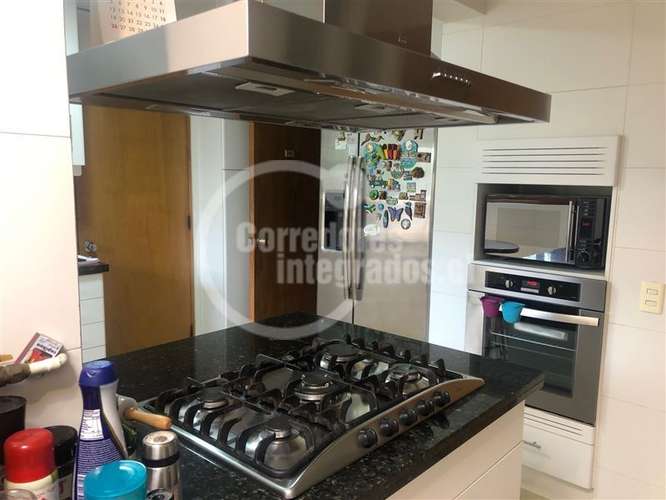 Casa en venta de 5 dorm. en Las Condes - Imagen 11