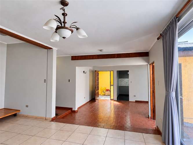 Casa en Venta 4D/2B 194 m Terreno. Av. Sucre, Ñuñoa. - Imagen 7