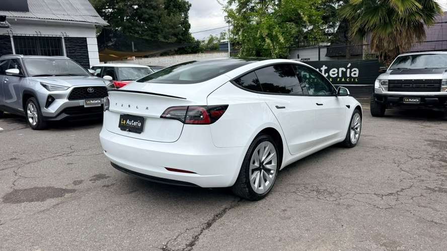 Tesla Model 3 Standard Range Plus (2021) - Imagen 4