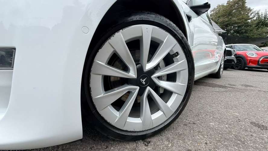 Tesla Model 3 Standard Range Plus (2021) - Imagen 5