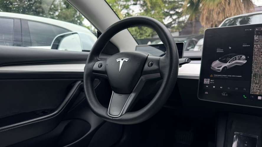 Tesla Model 3 Standard Range Plus (2021) - Imagen 9