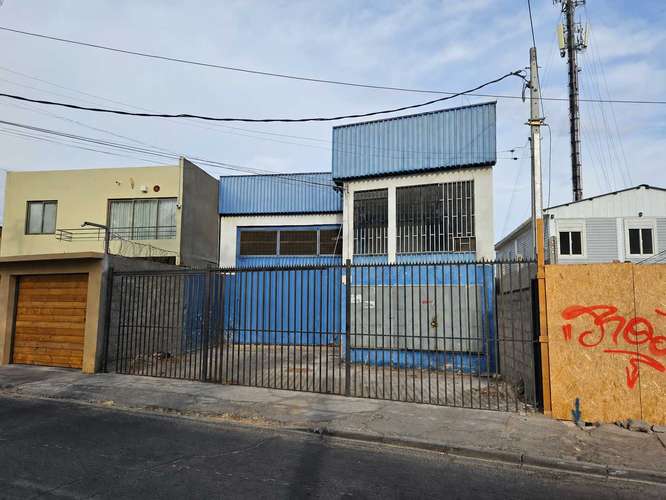 Arriendo Galpon de 528m2 salida por 2 calles (187732)