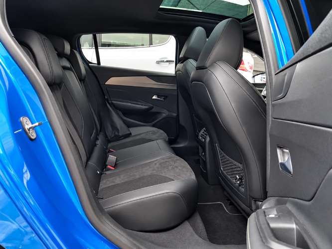 Peugeot 308 1.2 GT PURETECH 130 AT 2024 - Imagen 20