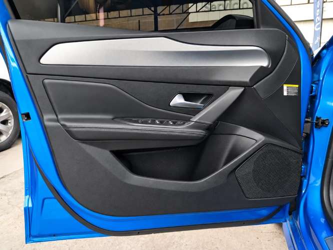 Peugeot 308 1.2 GT PURETECH 130 AT 2024 - Imagen 13