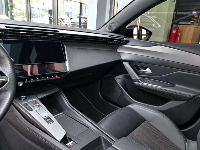 Peugeot 308 1.2 GT PURETECH 130 AT 2024 - Imagen 16
