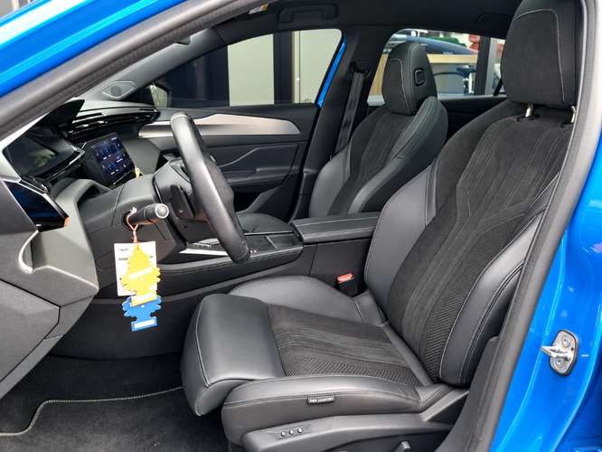 Peugeot 308 1.2 GT PURETECH 130 AT 2024 - Imagen 8