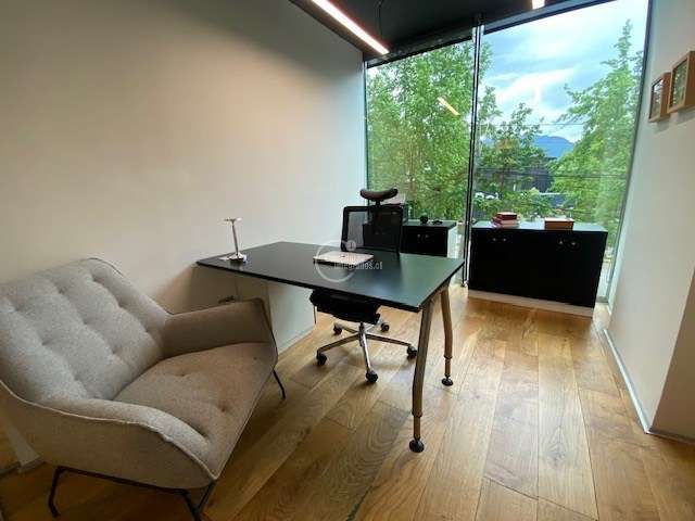 Local Comercial en arriendo en Lo Barnechea - Imagen 31