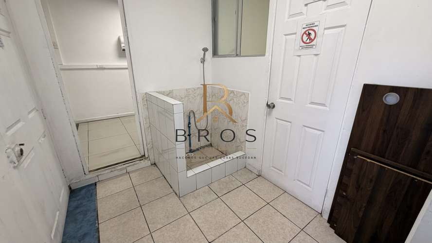 Se arrienda casa para uso Comercial, Centro Sur