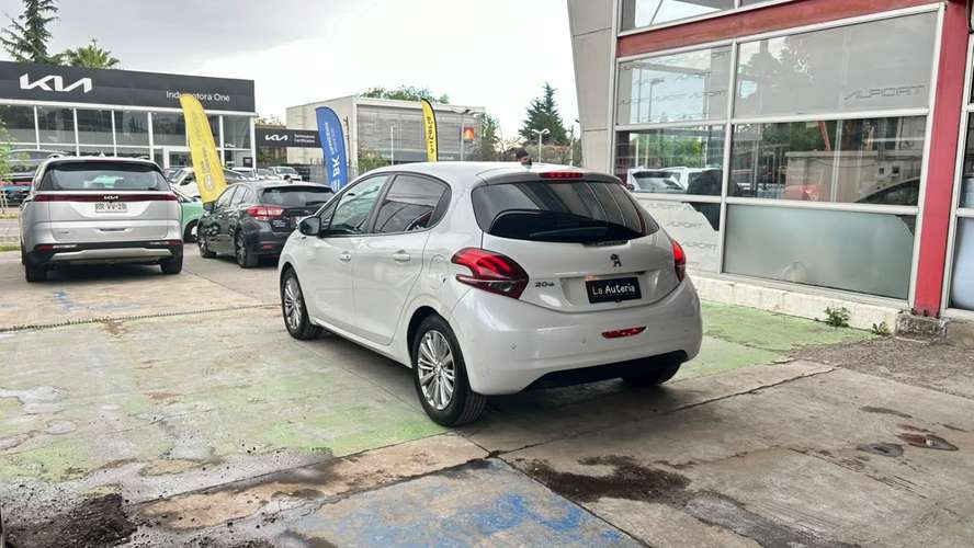Peugeot 208 1.2 MT (2021) - Imagen 4