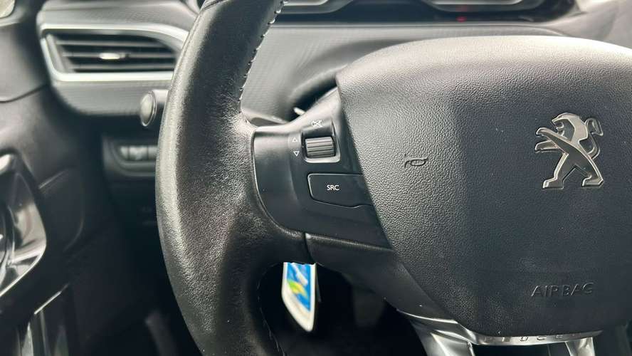 Peugeot 208 1.2 MT (2021) - Imagen 16