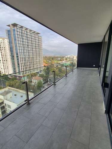 SE ARRIENDA EXCLUSIVO DEPARTAMENTO EN COMUNA DE LA REINA