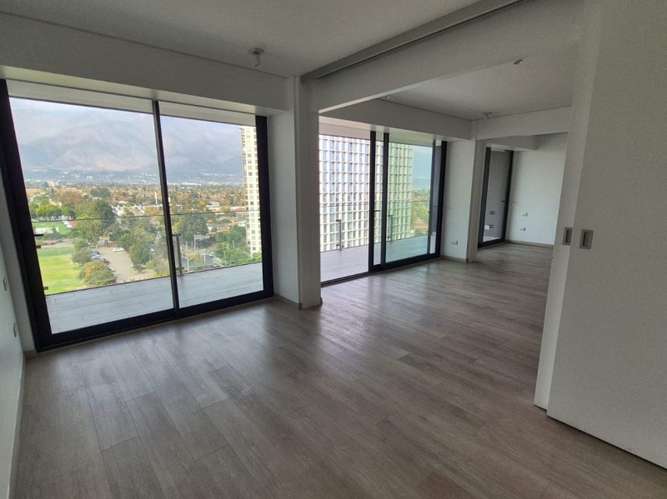 SE ARRIENDA EXCLUSIVO DEPARTAMENTO EN COMUNA DE LA REINA