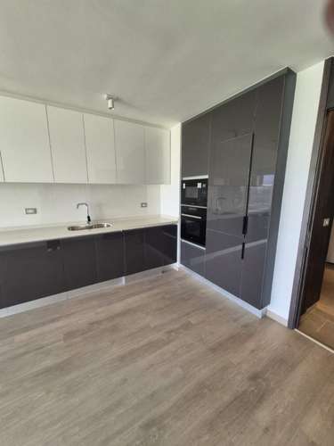 SE ARRIENDA EXCLUSIVO DEPARTAMENTO EN COMUNA DE LA REINA
