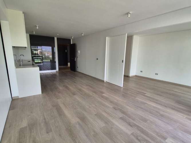 SE ARRIENDA EXCLUSIVO DEPARTAMENTO EN COMUNA DE LA REINA