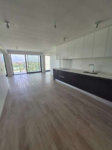 SE ARRIENDA EXCLUSIVO DEPARTAMENTO EN COMUNA DE LA REINA